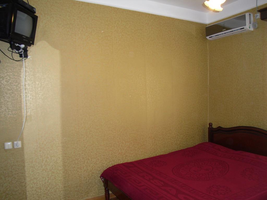 Suliko Guest House Batumi Zimmer foto