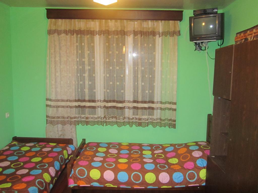 Suliko Guest House Batumi Zimmer foto