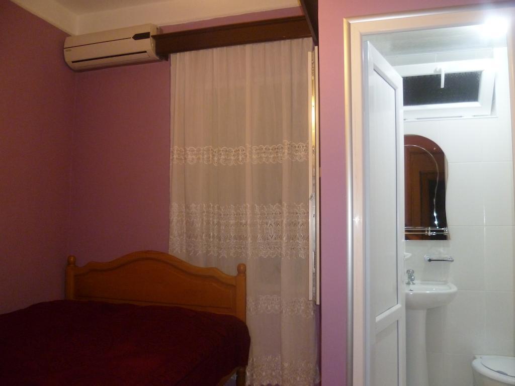 Suliko Guest House Batumi Zimmer foto